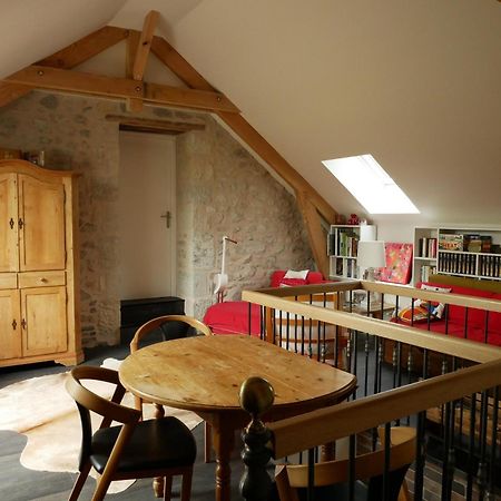 Bed and Breakfast Les Jardins De Nanine Lapleau Exterior foto