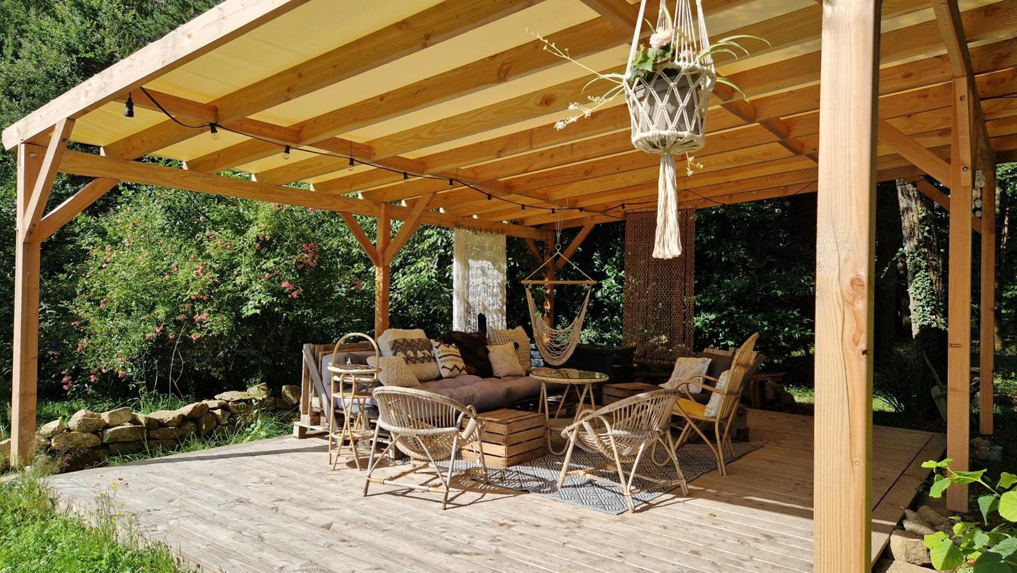 Bed and Breakfast Les Jardins De Nanine Lapleau Exterior foto